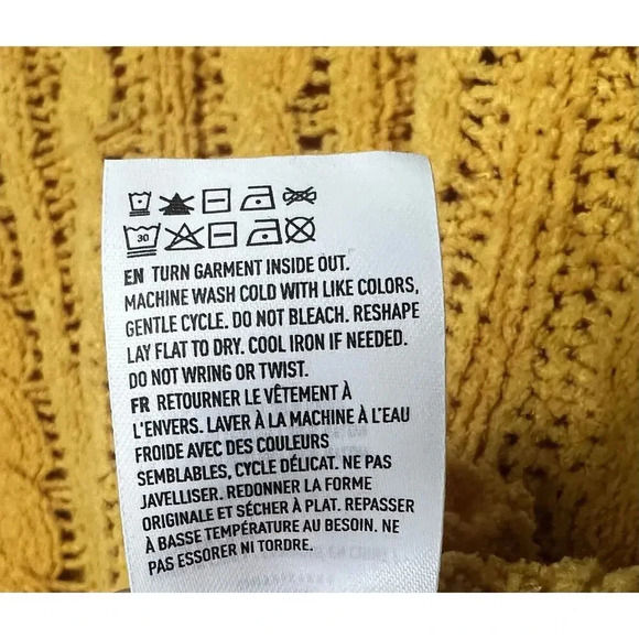 American Eagle yellow knit crew neck pullover soft sweater, size XS. - Picture 8 of 9